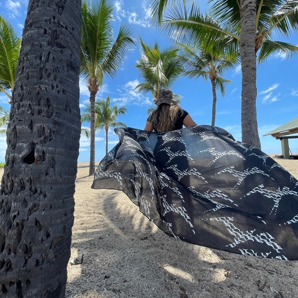 Take flight with Manawale’a pareo - Picture 2 of 2